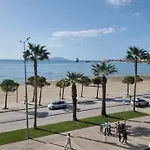 Luxury Two Bedrooms And Two Balcony Beachfront *