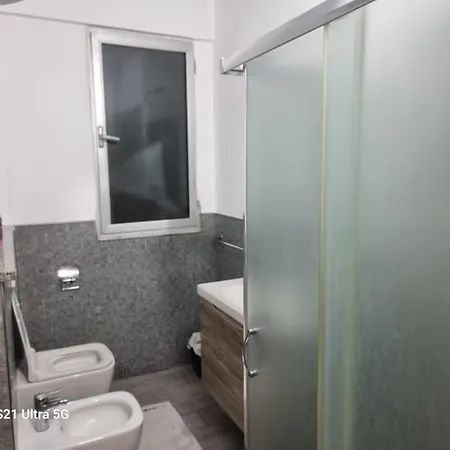 Luxury Two Bedrooms And Two Balcony Beachfront Wlora