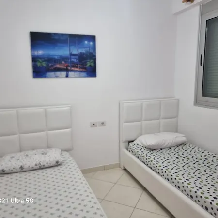 Apartment Luxury Two Bedrooms And Two Balcony Beachfront