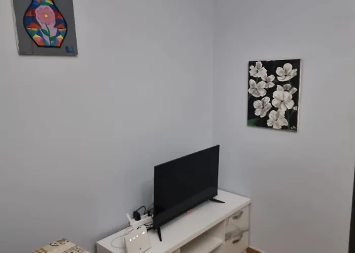 Luxury Two Bedrooms And Two Balcony Beachfront Apartament