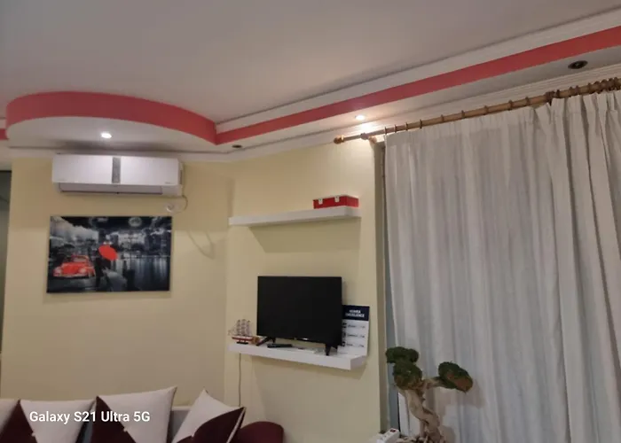 Luxury Two Bedrooms And Two Balcony Beachfront Apartament