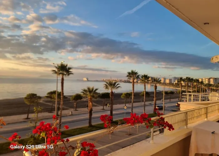Apartament Luxury Two Bedrooms And Two Balcony Beachfront